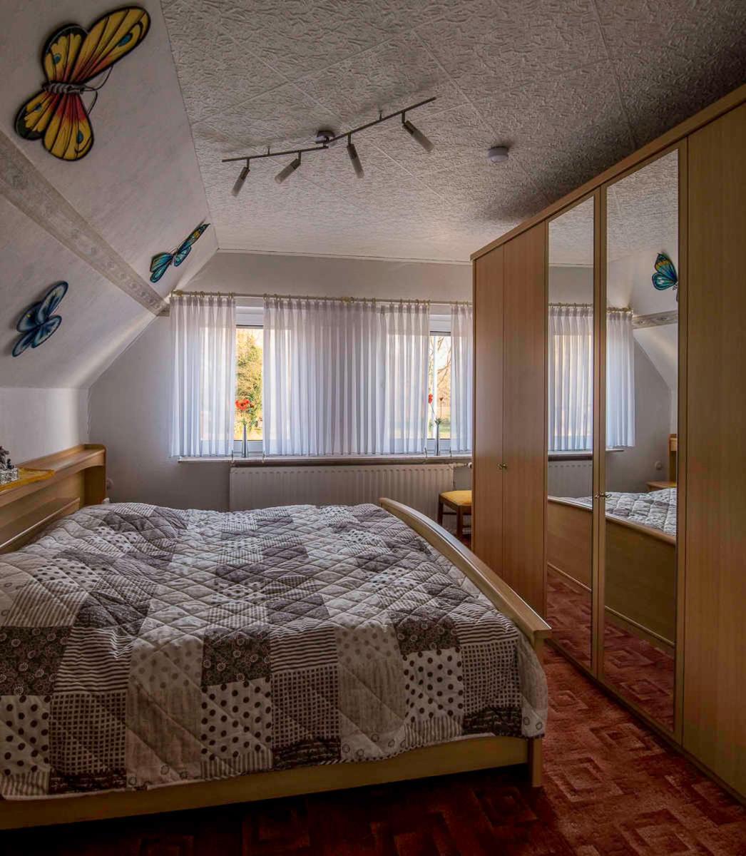 Ferienwohnung Schoon, 85042 Ostrhauderfehn ภายนอก รูปภาพ